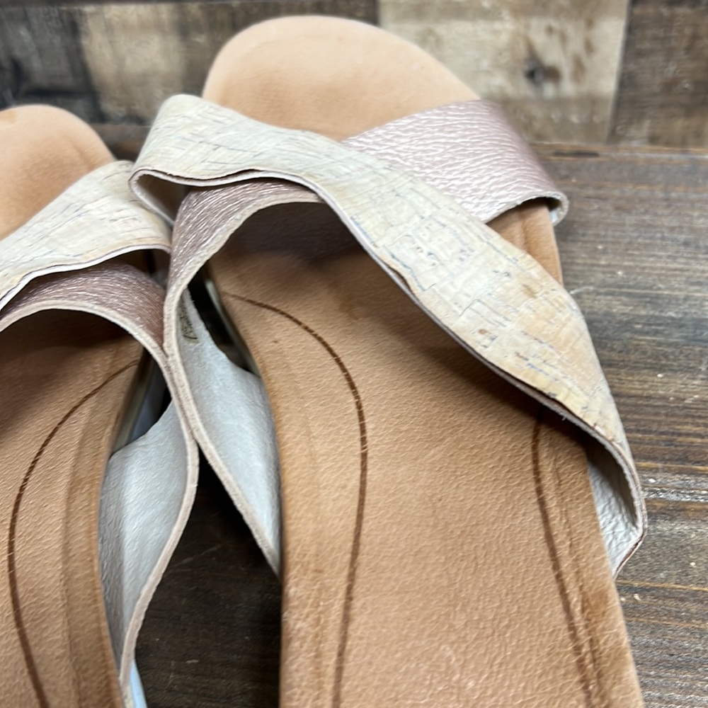 UGG Kari Treadlite Women's Rose Gold Metallic Cork Leather Slide‎ Sandals Size - Picture 4 of 8